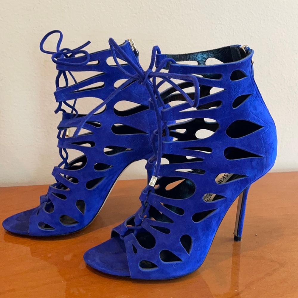Marskinryyppy suede gladiator cutout sandals
